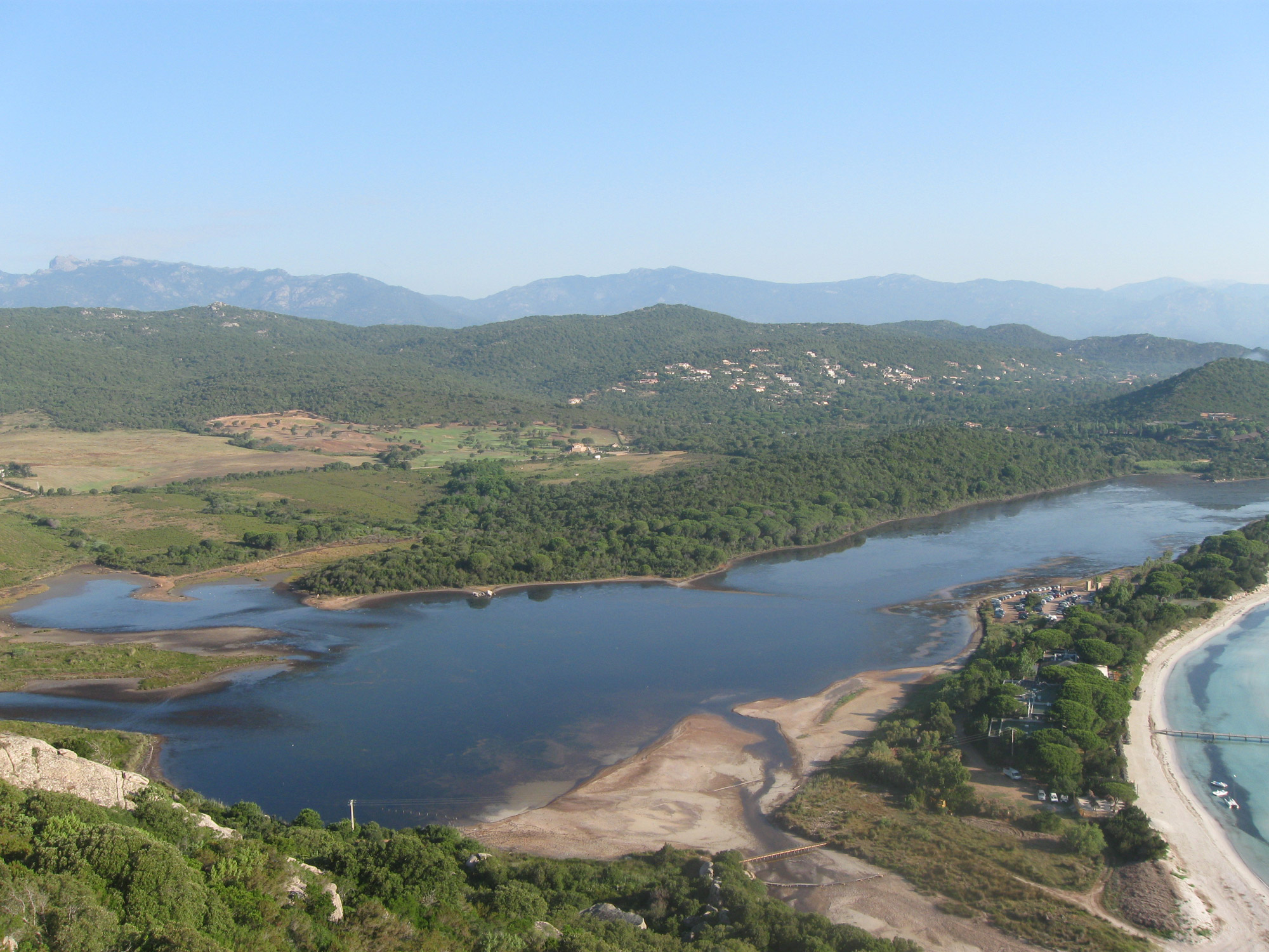 Etang De Santa Giulia